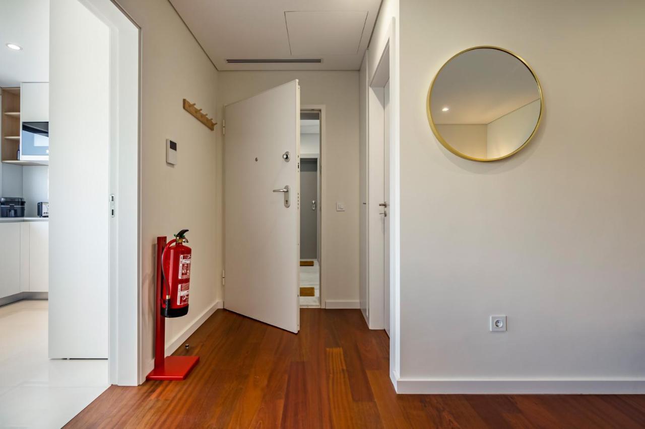 Nomads Lux - 2Bdr & Parking Flores Square Porto Exterior photo